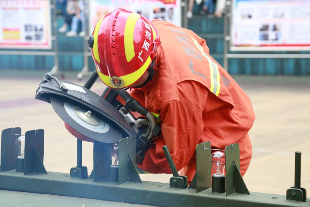 消防宣传进高校,拧紧校园安全阀