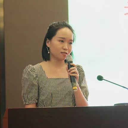 从今天起,你们就成为宁波三中最年轻的校友了.