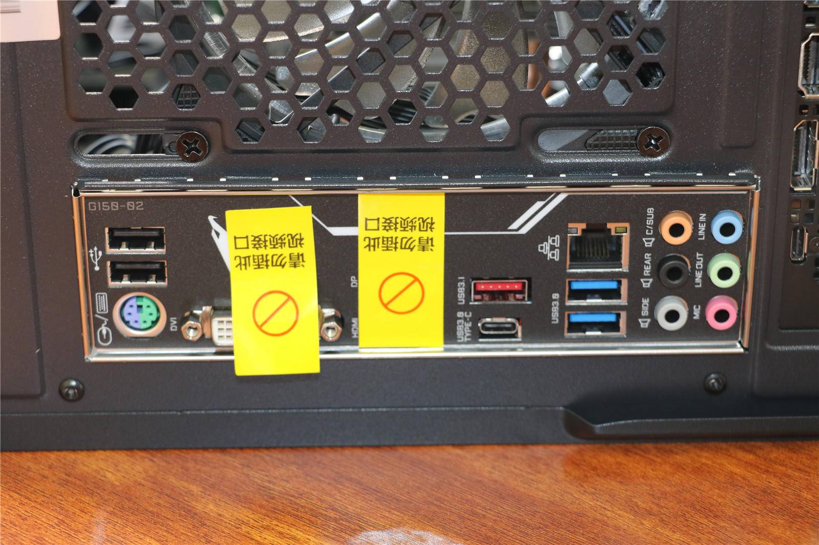 原创火力全开蓄势待发雷霆世纪greenlight953游戏主机评测