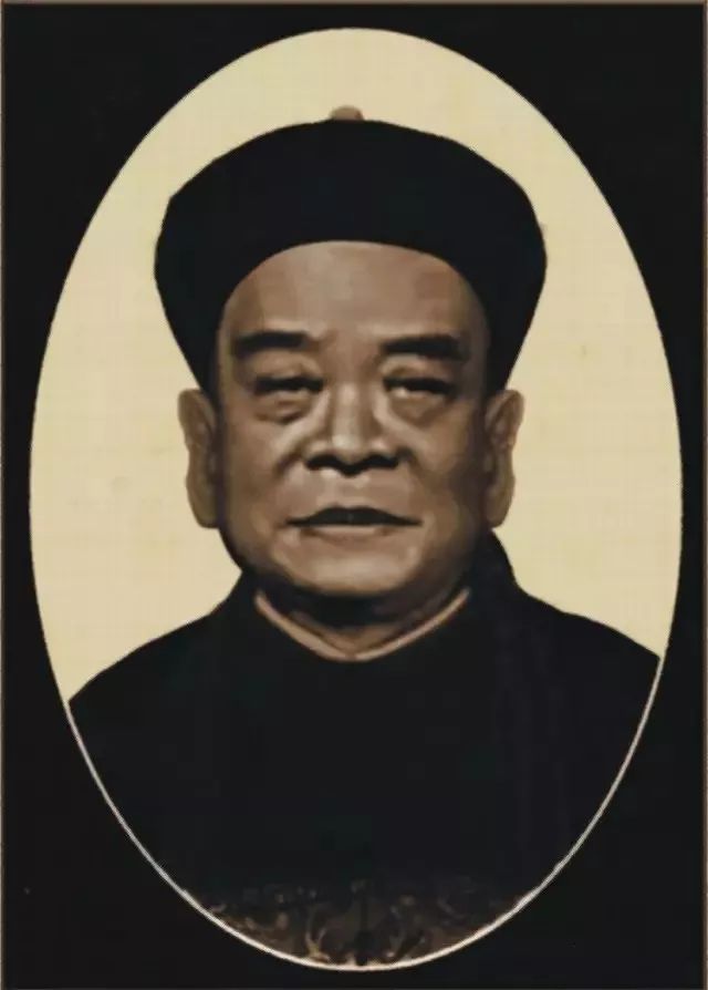 他是民国云浮第一位民选县长