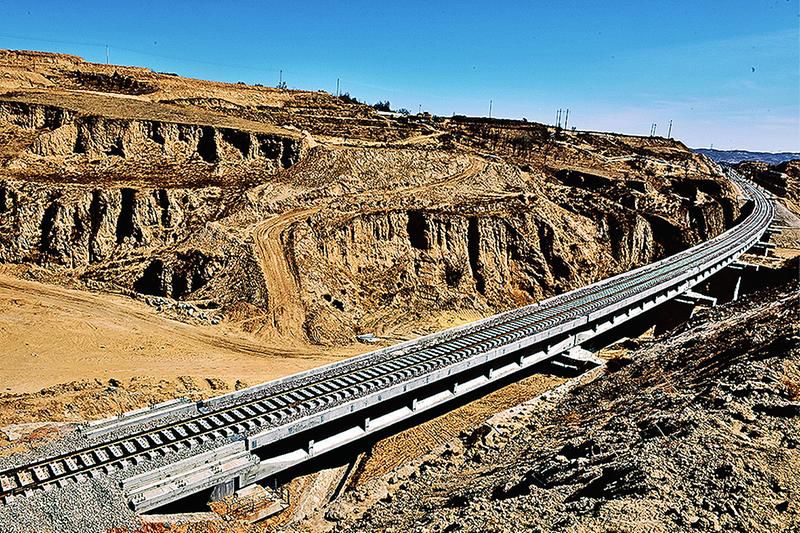 一线捷报靖神铁路全线铺架完成将于国庆通车