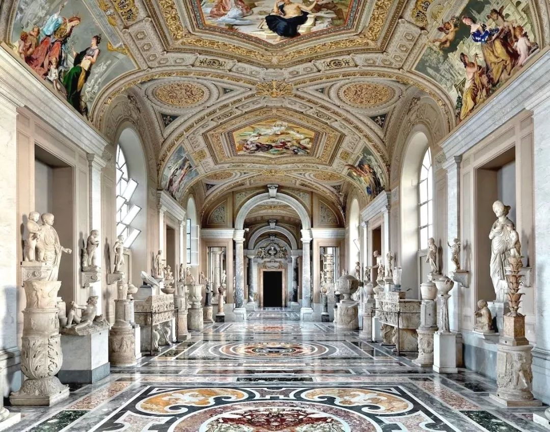 这位殿堂级大师的拍摄视角治愈了无数强迫症患者