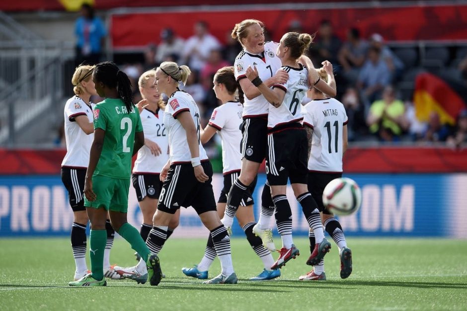 德国队充分开发了男女足的不同属性,创立两种足球文化和理念,做到了