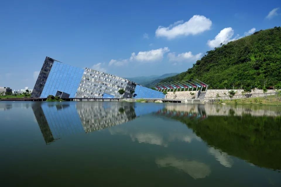 台湾小镇漫游北部宜兰头城开兰第一城老厝展新意