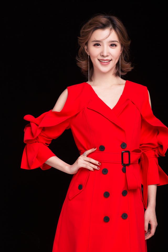 凭借在湖南卫视的突出表现,张杨果而加入了江苏卫视