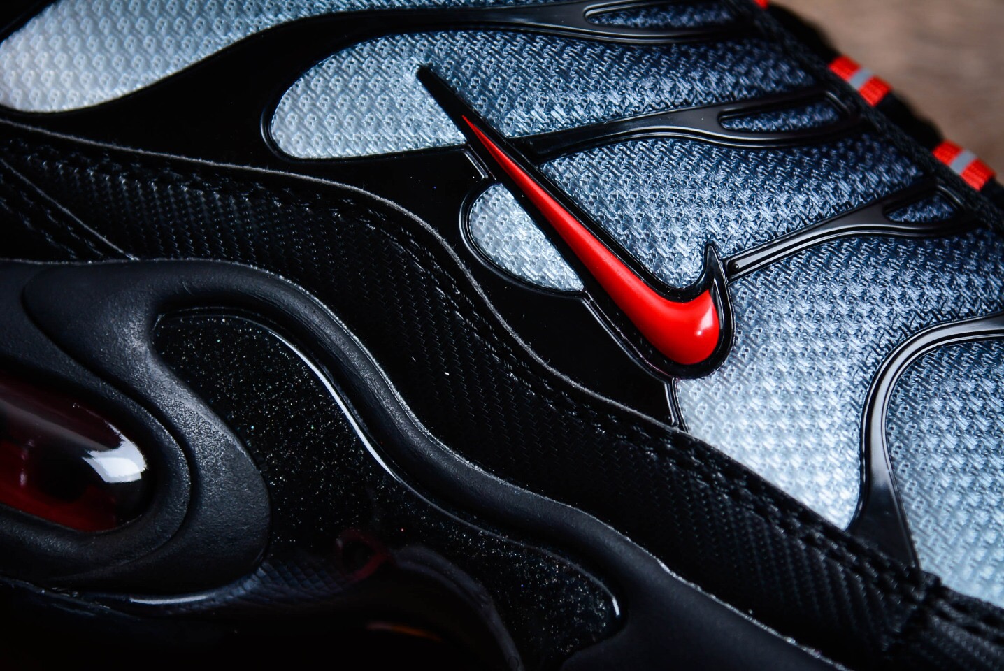 耐克nikeshoxr4纯原气柱复古跑鞋图赏