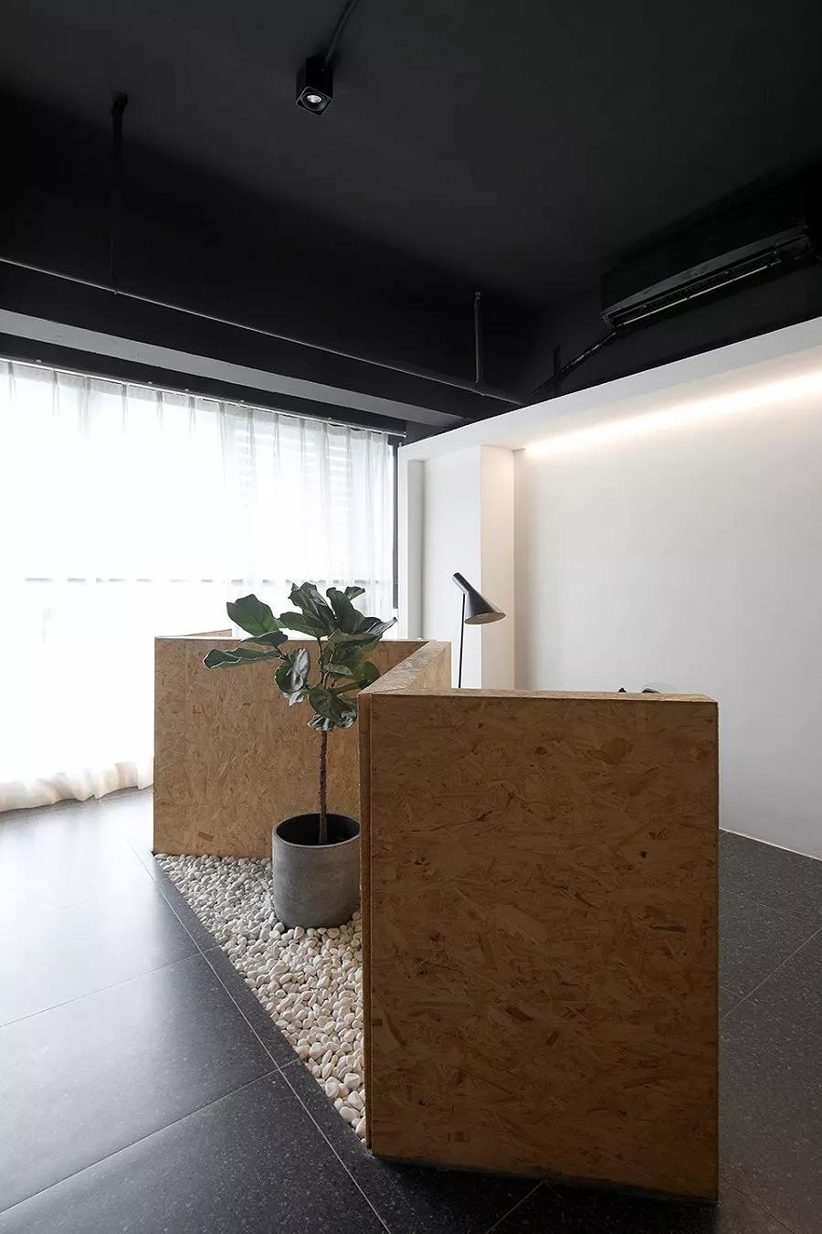 办公室装修 普通的材料做出高级质感 真是个宝藏建材--欧松板!