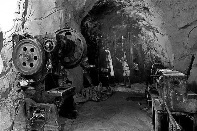 第一兵工厂 :"世界第一地下兵工遗址"是承担高射火炮配套生产的军工