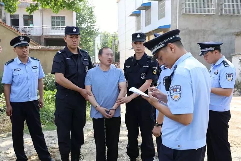 市利辛县公安局成功打掉以张守胜,张守德等人为首的涉黑恶犯罪团伙,已