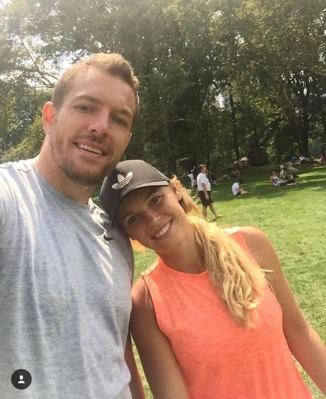 澳大利亚网球公开赛女单决赛的对决中沃兹尼亚奇力克头号种子哈勒普