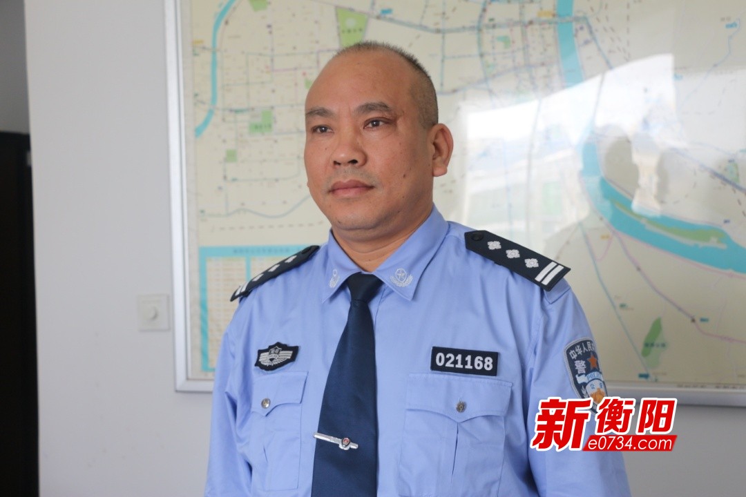 创卫大家谈④交警:治"乱"疏"堵" 创卫畅通无阻_柳刚