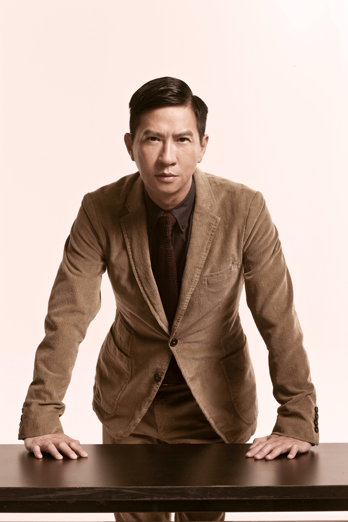 影片导演沈悦介绍电影已经进入制作阶段,影片将由张家辉,胡军主演.