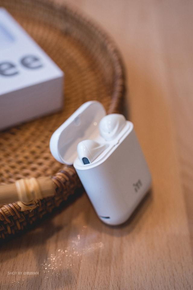 可触摸比肩新airpods仅售300多爱奇艺真无线蓝牙耳机