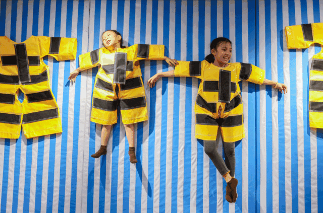 蹦床主题公园之蜘蛛墙