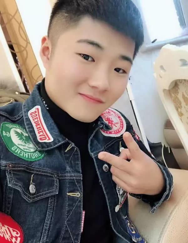 "宁可不红,绝不低俗"的4网红:快手一哥上榜,第一被央视表扬