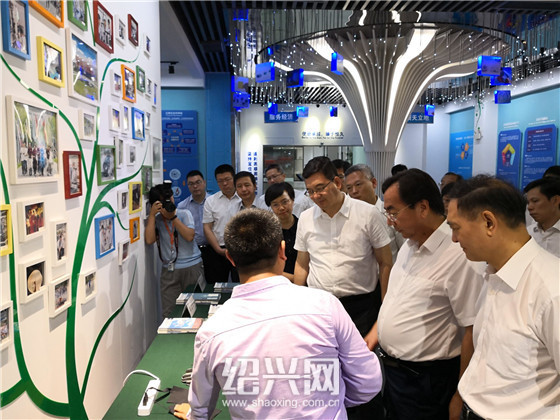 市领导马卫光,盛阅春,魏伟,徐国龙,丁如兴,陆维,王继岗,邵全卯等参加.