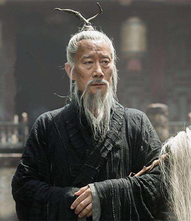 原创老农拔了门前一树枝,道士说:孙辈定出一统天下的帝王,果然成真