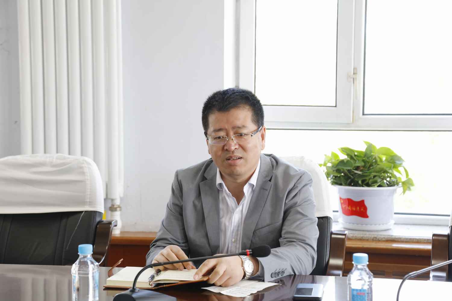 县领导对我县城市建设工作进行调研_关庆伟