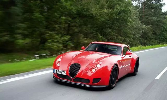 高富帅也买不到盘点十大小众品牌跑车