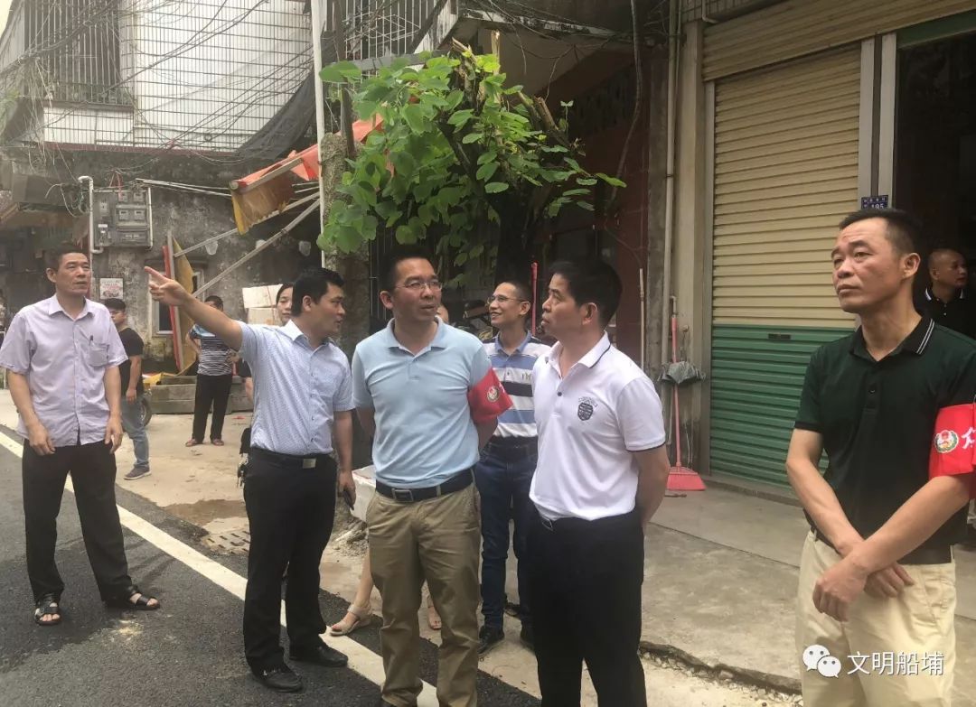 船埔拆船埔镇党政主要领导亲自督阵指挥开展镇区综合整治行动