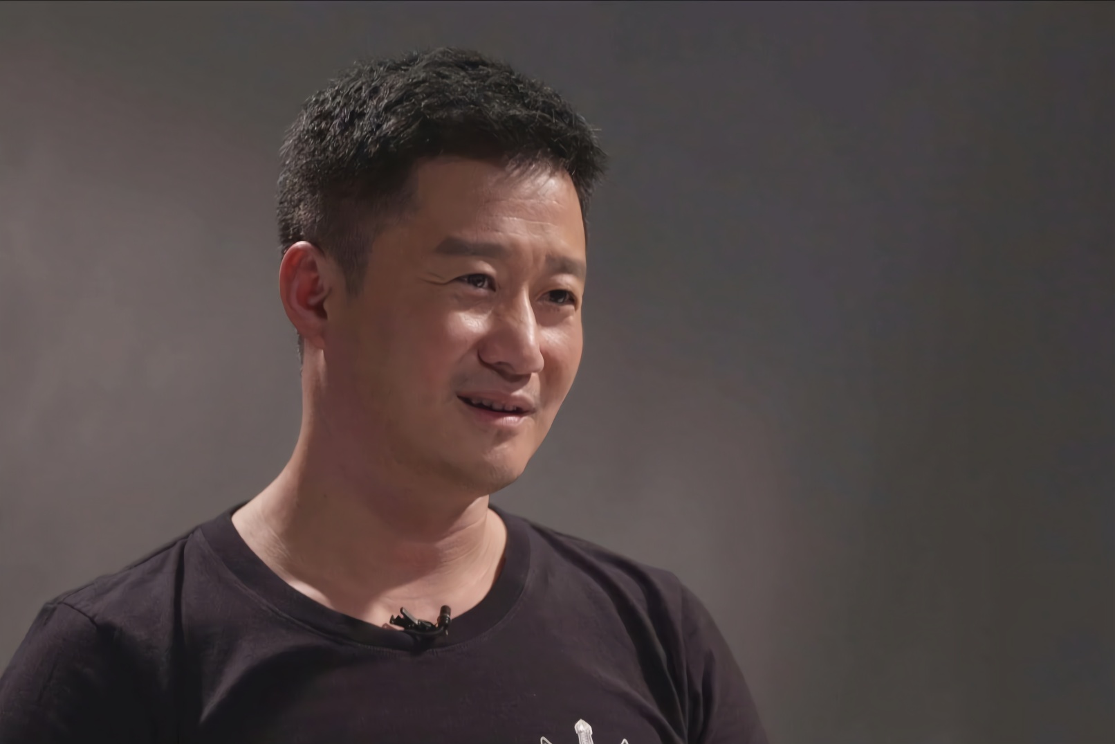 吴京成为亚洲第一帅被谢楠一张照片狠狠打脸网友这是亲媳妇