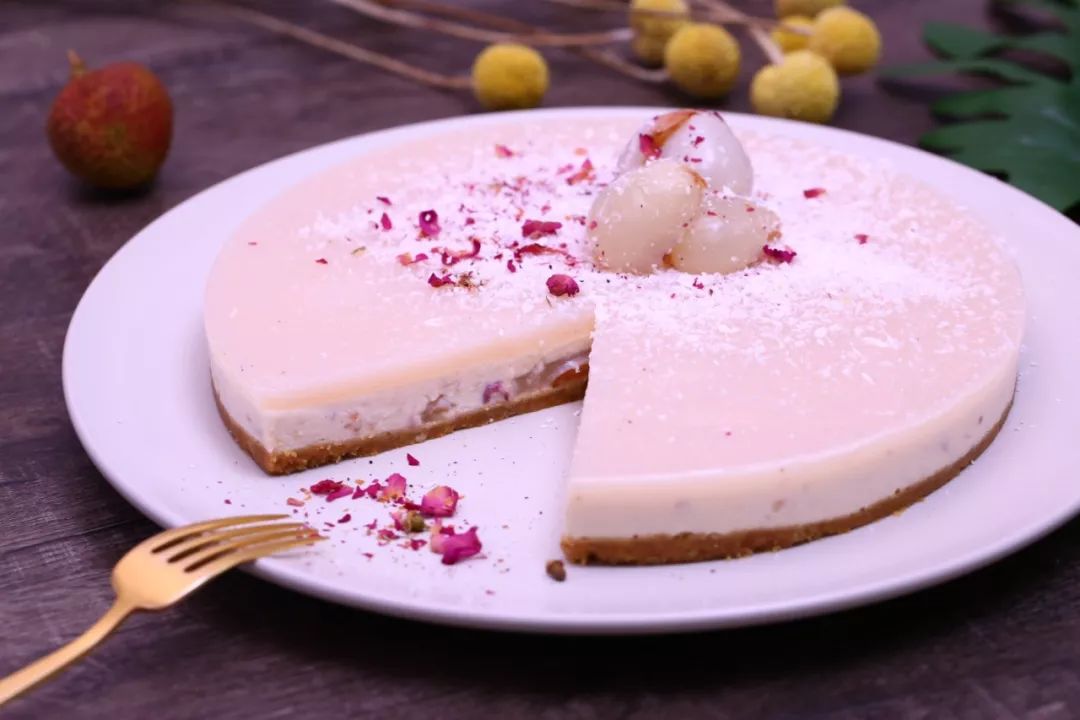 惊艳了原来用荔枝做甜品根本不用加糖