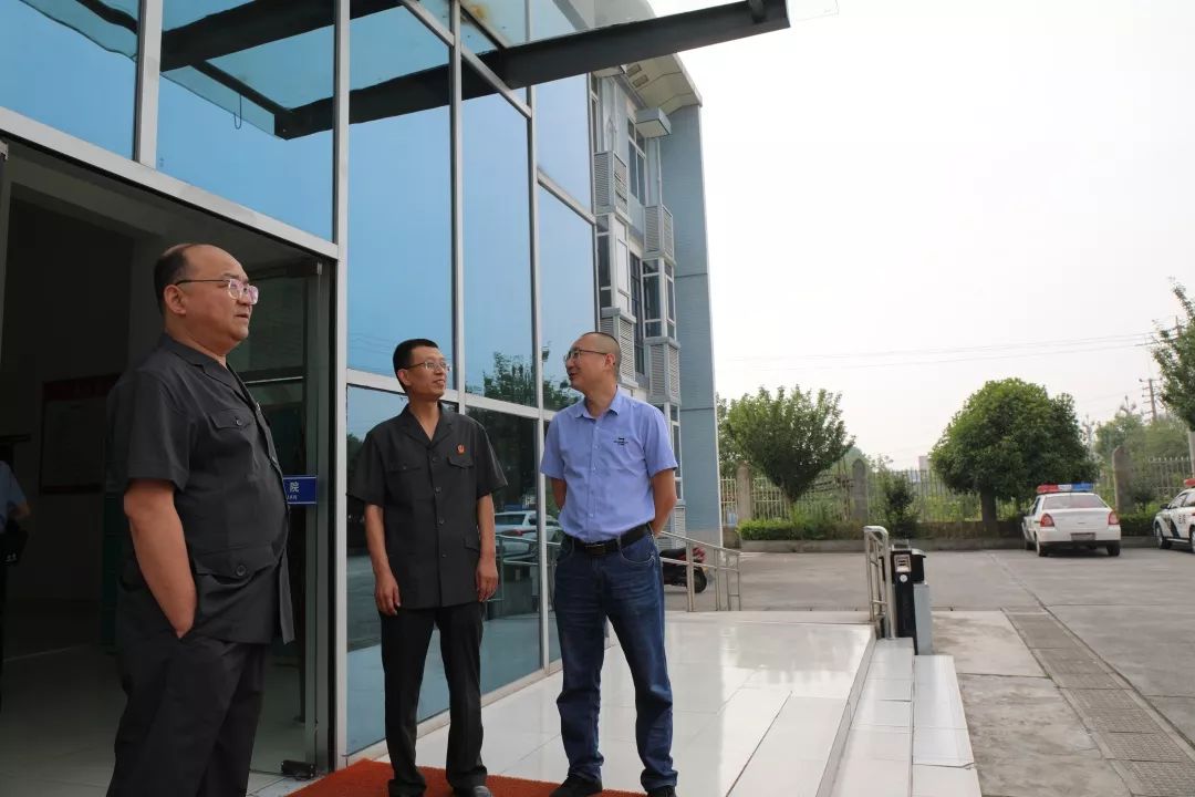 县委政法委副书记郑宇视察工作在县政法委的领导和协调下中江县公安局