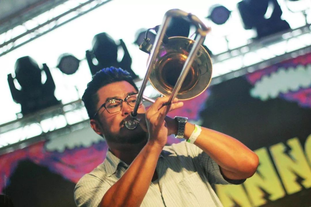 6月23日/ sun | 现场乐队 swing-balboa舞会