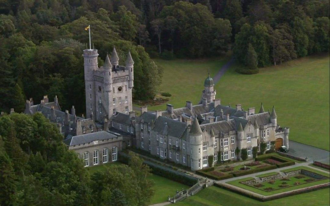 在美国,风光秀丽的安纳伯格庄园被称为"外交庄园",七位美国总统曾在