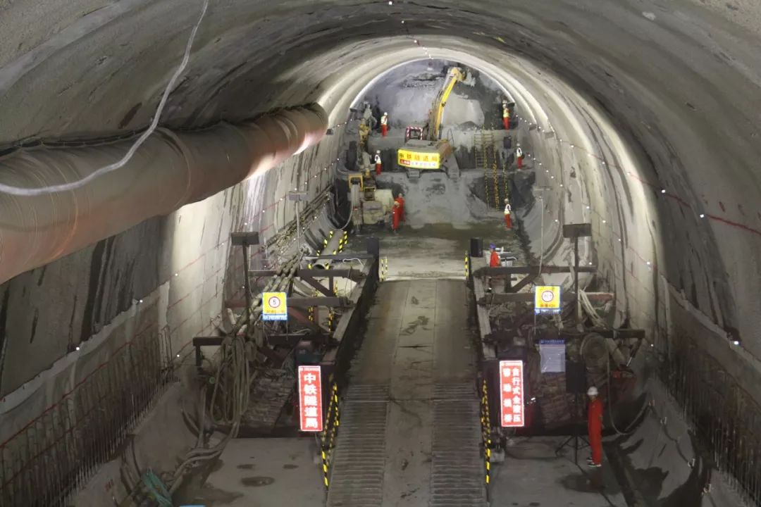 隧道仰拱填充,隧道仰拱,隧道仰拱施工图片(第7页)_大山谷图库