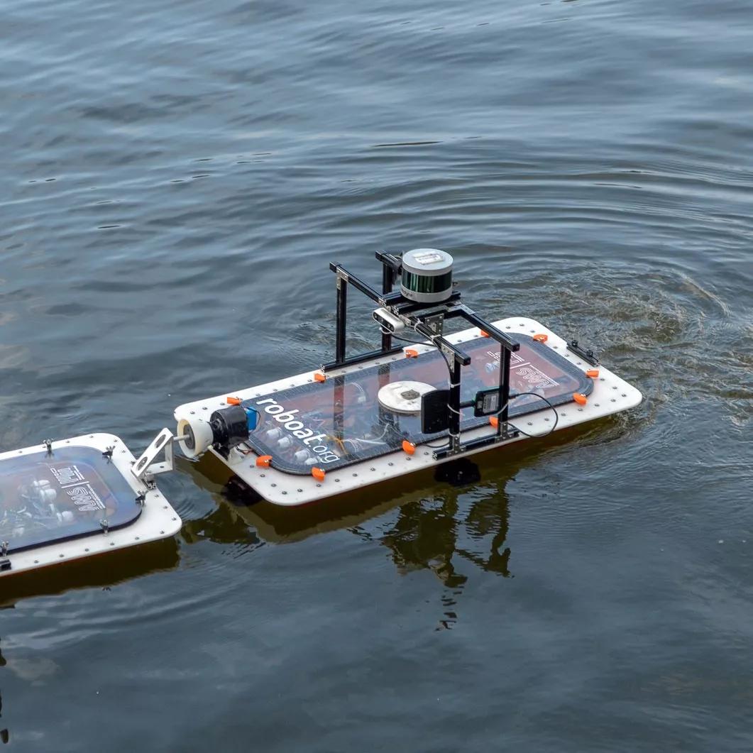 mit又造出机器船!可以相互锁定并清理垃圾!