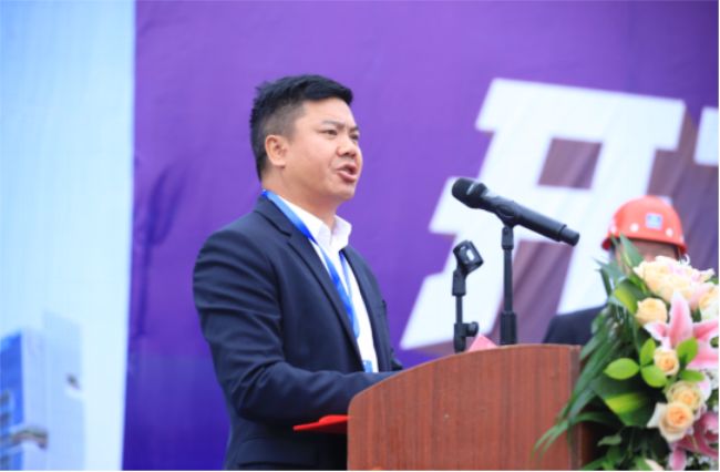 上午09:30分,随着贵州天亿置业有限公司董事长丁力先生的激昂致辞