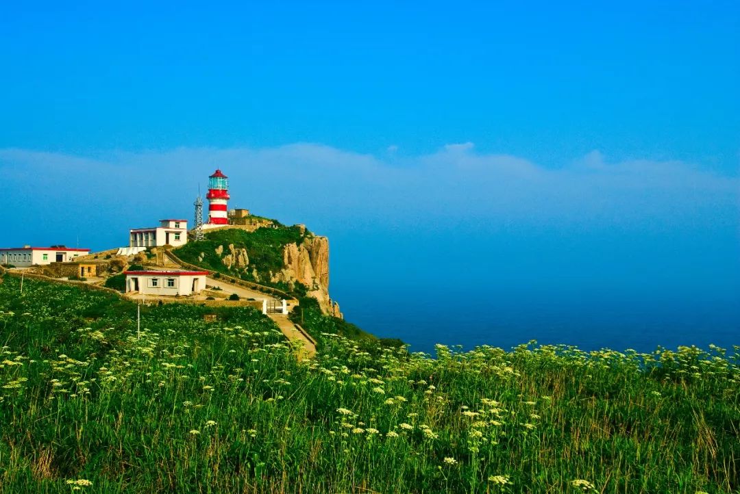 夏天和海島更配神話中的蓬萊瀛洲方丈三山是海上的三座仙島