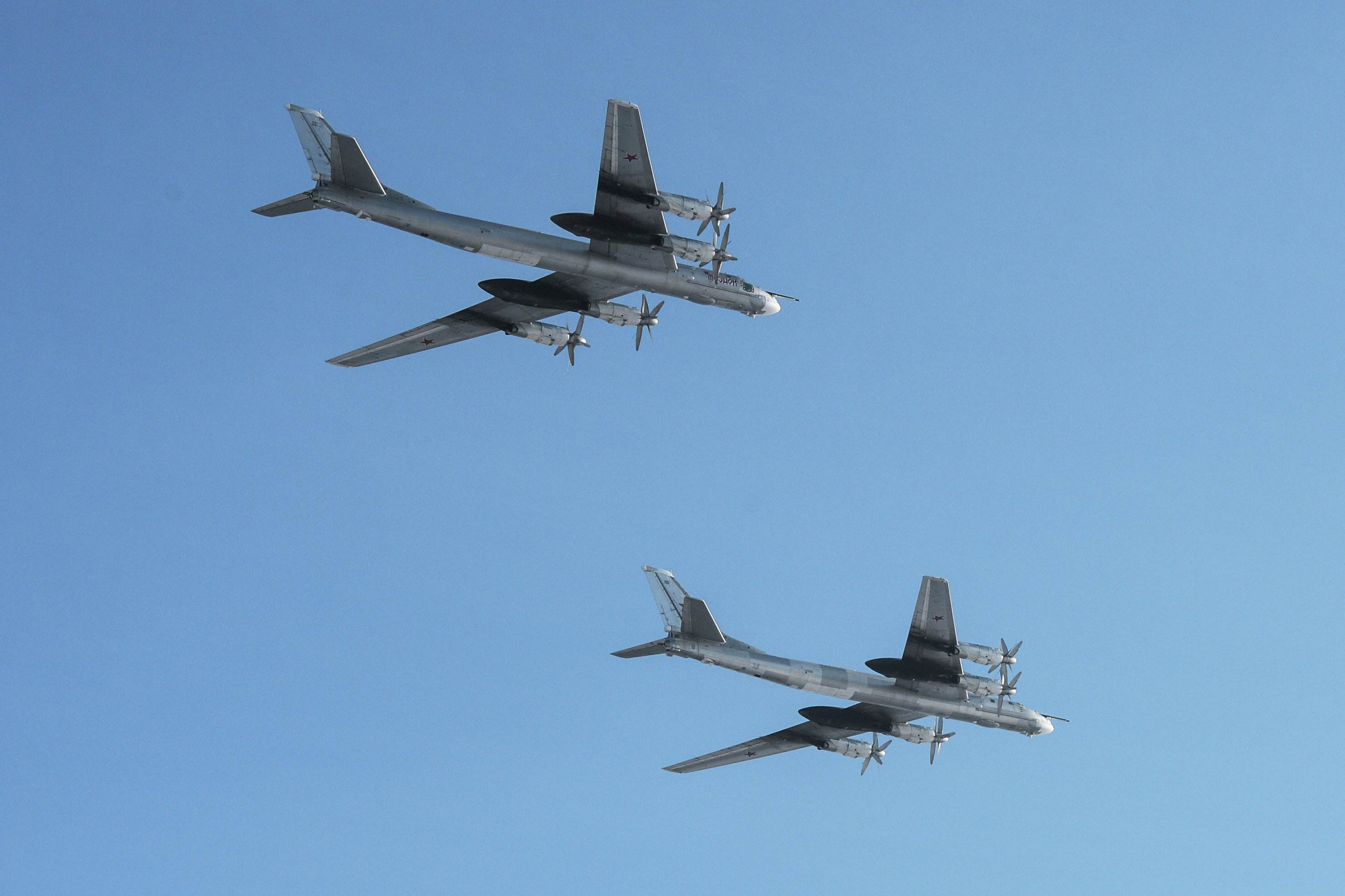 还是老实建造图-95和图-160吧!俄罗斯的新型隐身轰炸机没有指望_战略