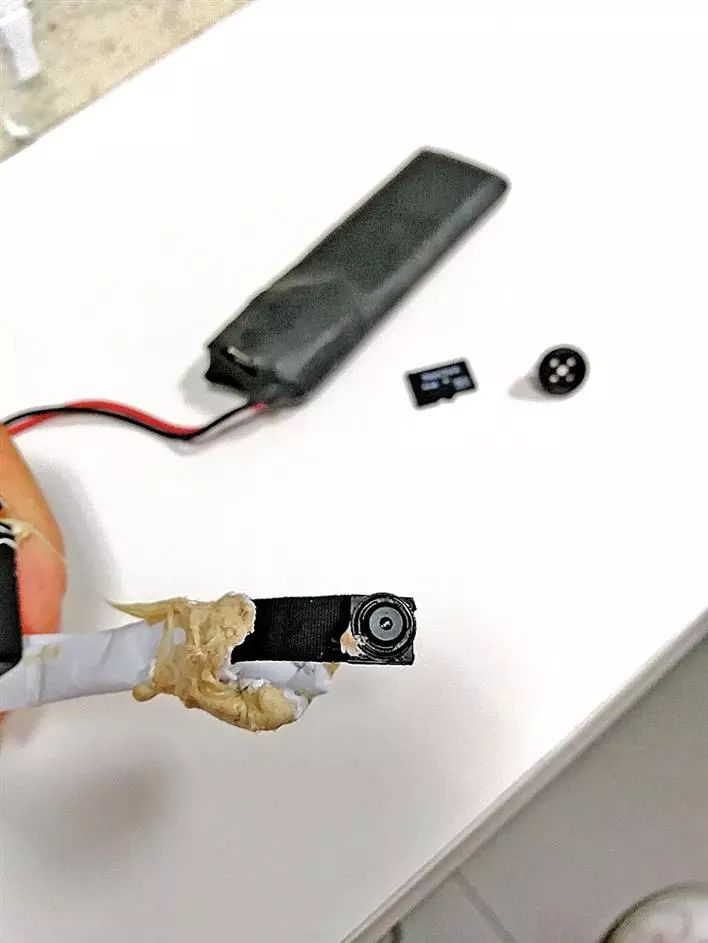 优衣库试衣间惊现针孔摄像头,网友:细思极恐