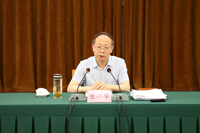 市政府党组副书记项长权,党组成员冯柏林,刘江,周丽莉,陈应武,王洪勇