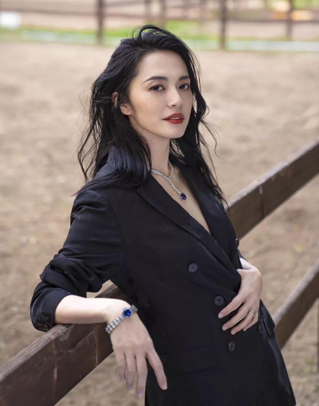 agentpro|摄影师李奇li qi x《elle世界时装之苑》七月刊封面大片