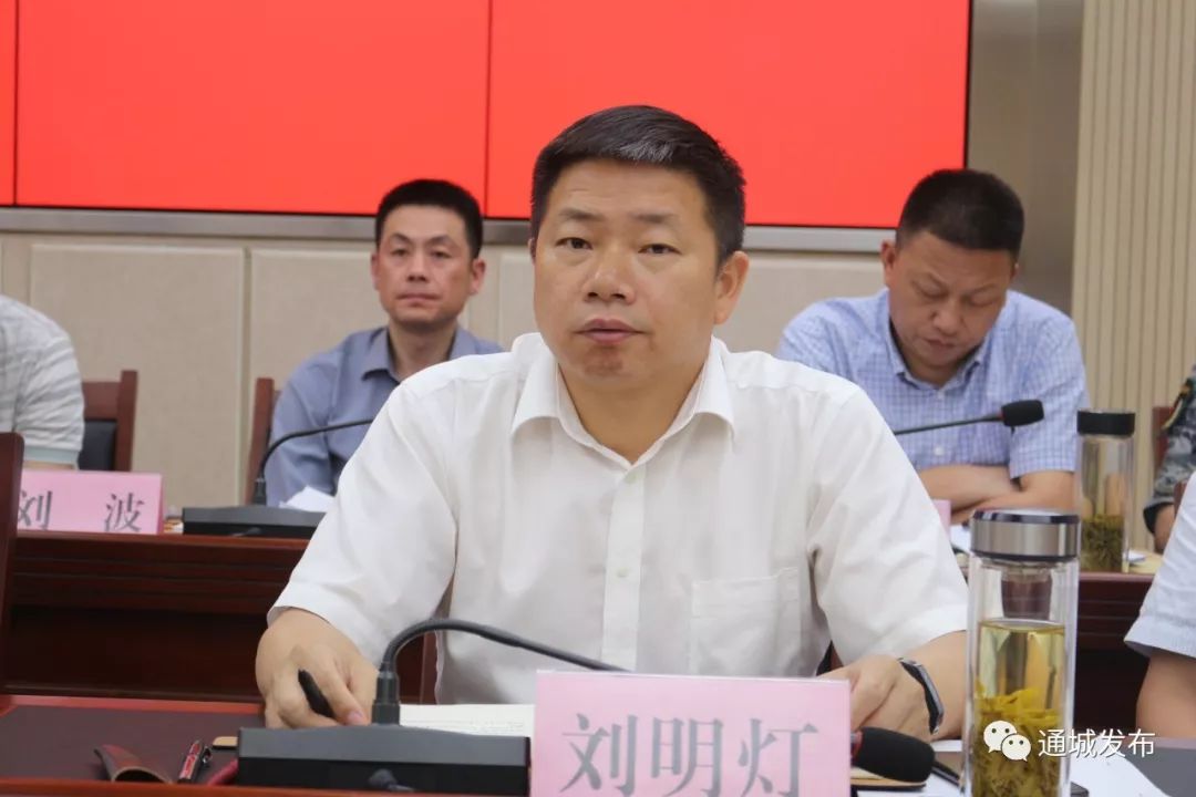熊亚平:坚定不移把全面深化改革推向深入_通城县