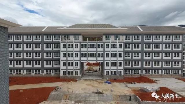 新平衡水实验中学新平三中建设全面进入收尾阶段