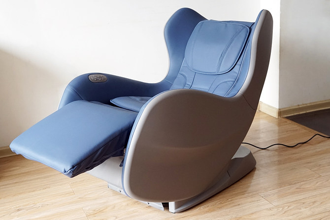 精致小巧支持语音操控一维ai智能按摩椅体验评测