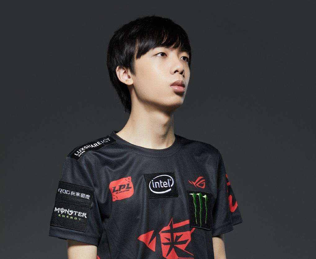 smlz在lpl的一众adc是什么水平优缺点是什么