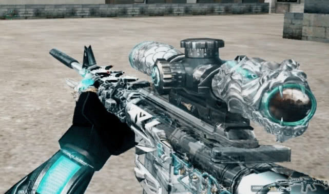 cf:唯一一个把带"狙击镜"的雷神,单凭造型,就能让枪王投降