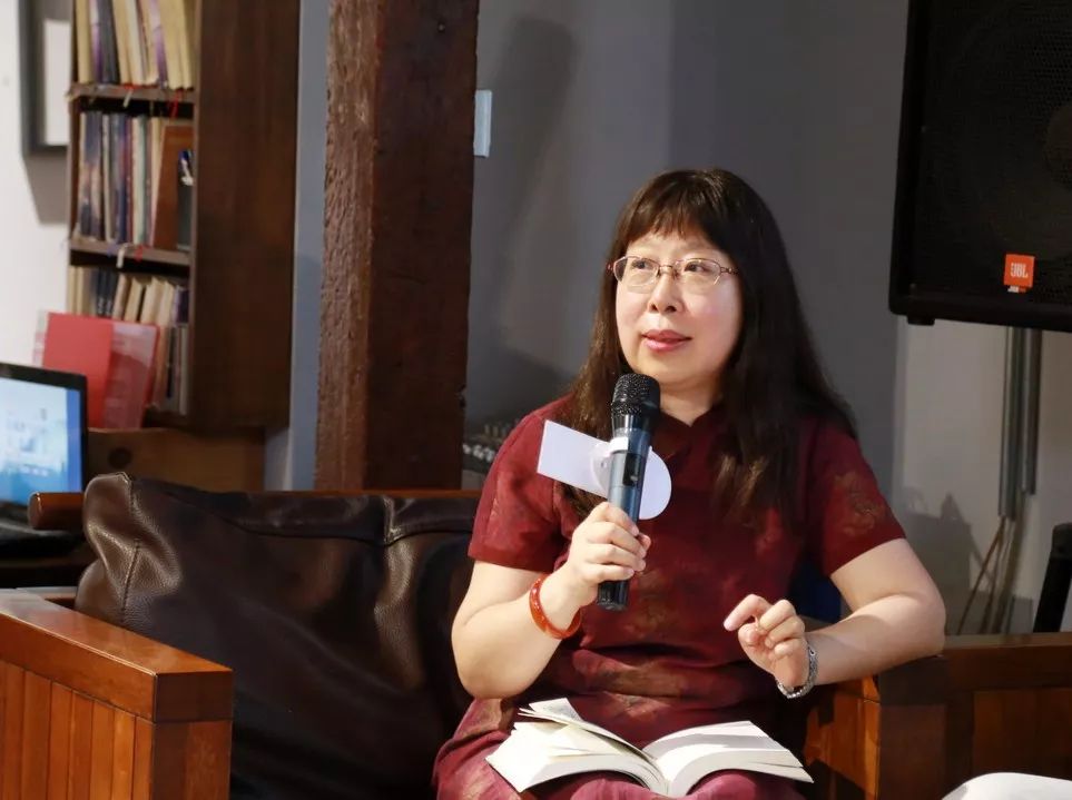 中国海洋大学文学院教授徐妍