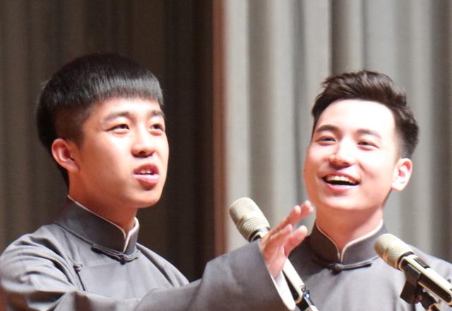 不但让张九龄和王九龙登上了最新一季的《笑傲江湖》,代表德云社来