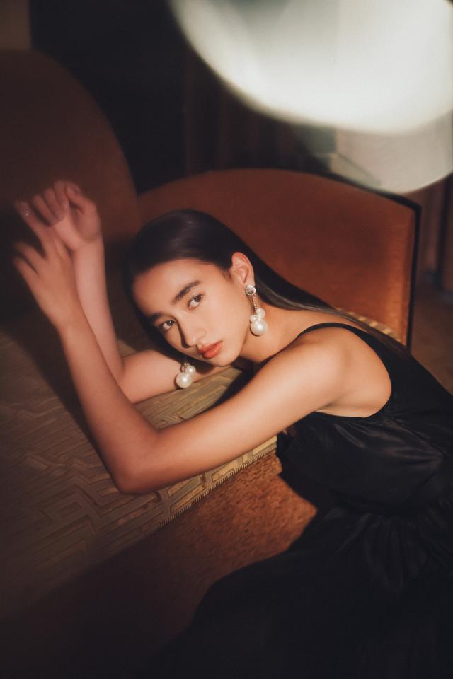 泽东新人李宛妲年仅16岁 独特原生青春少女崭露头角