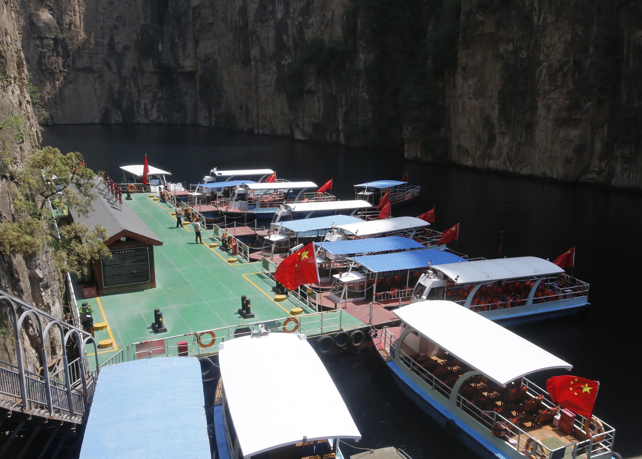 太行山大峡谷八泉峡旅游风景区值得一游