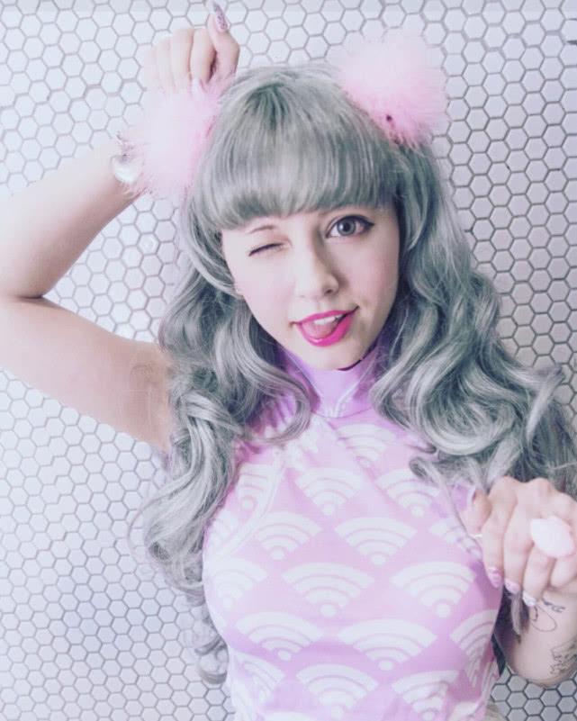 andi早期晒出很多美照,但跟吴卓林结婚之后,就把之前的照片全删了