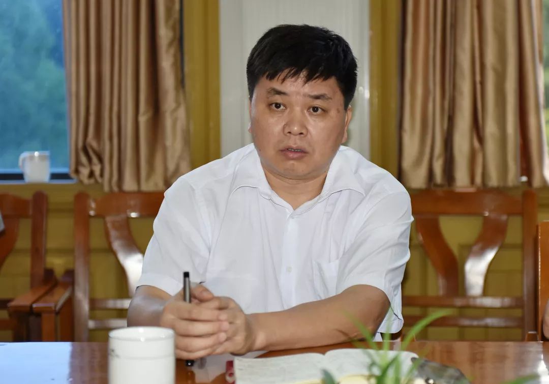 曾平原调度非洲猪瘟防控工作