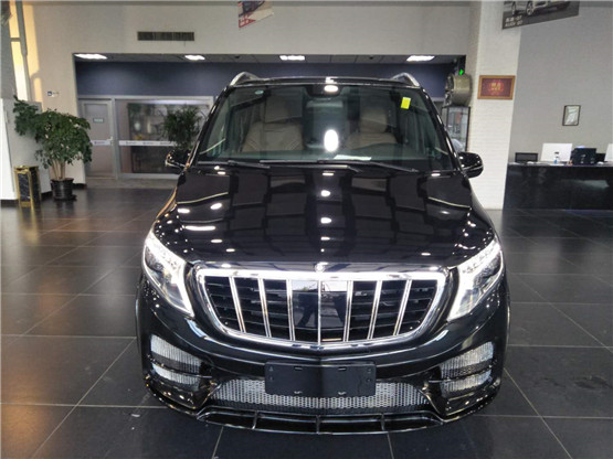 67奔驰迈巴赫vs680商务车随时随地赏云赏雨赏月