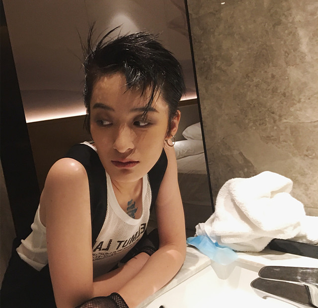 原创曾轶可之过太把自己当明星却又不够聪明